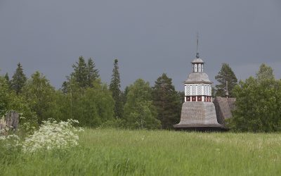 Laadukas opastus ja yleinen siisteys miellyttävät Petäjäveden vanhan kirkon kävijöitä