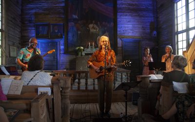 Elämyksellinen konsertti-ilta vanhassa kirkossa