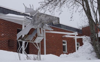 Kässäkoululla huutokaupataan kunnan irtaimistoa lauantaina