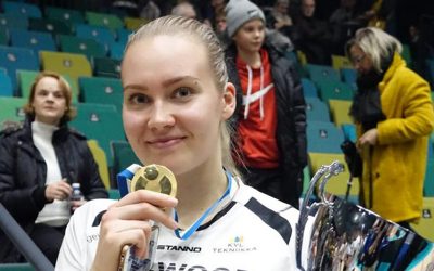 Holm mukana voittamassa Suomen Cupin mestaruutta (Vain tilaajille)