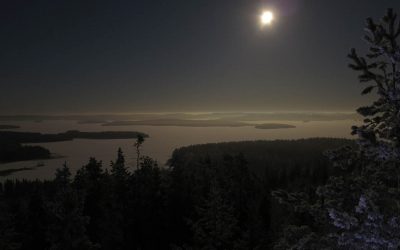 Kiipeä Oravivuorella maaliskuun täyden kuun aikaan