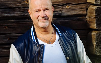 Petri Laaksonen konsertoi tänään vanhassa kirkossa