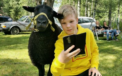 Ihminen hoitaa eläintä ja eläin ihmistä (Vain tilaajille)