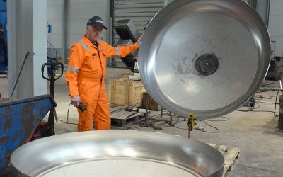 Omakotitalon pihasta hehtaarihalliin (Juttu vain tilaajille)