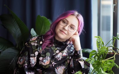 Vaikuttajat ovat uusi media – Hanna Voutilainen viihtyy sometyöntekijän uralla