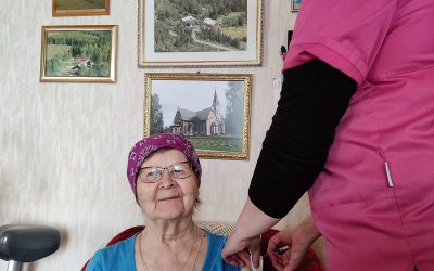 Koronavirusrokotuksia annetaan sitä mukaa kun niitä saadaan