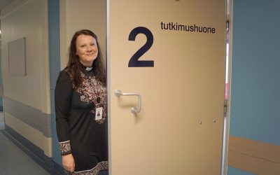 Sairaalapappi on läsnä ja kuuntelee